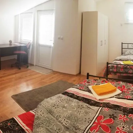 A Spacious 3 Bedroom In Bad Abbach/regensburg 公寓 *